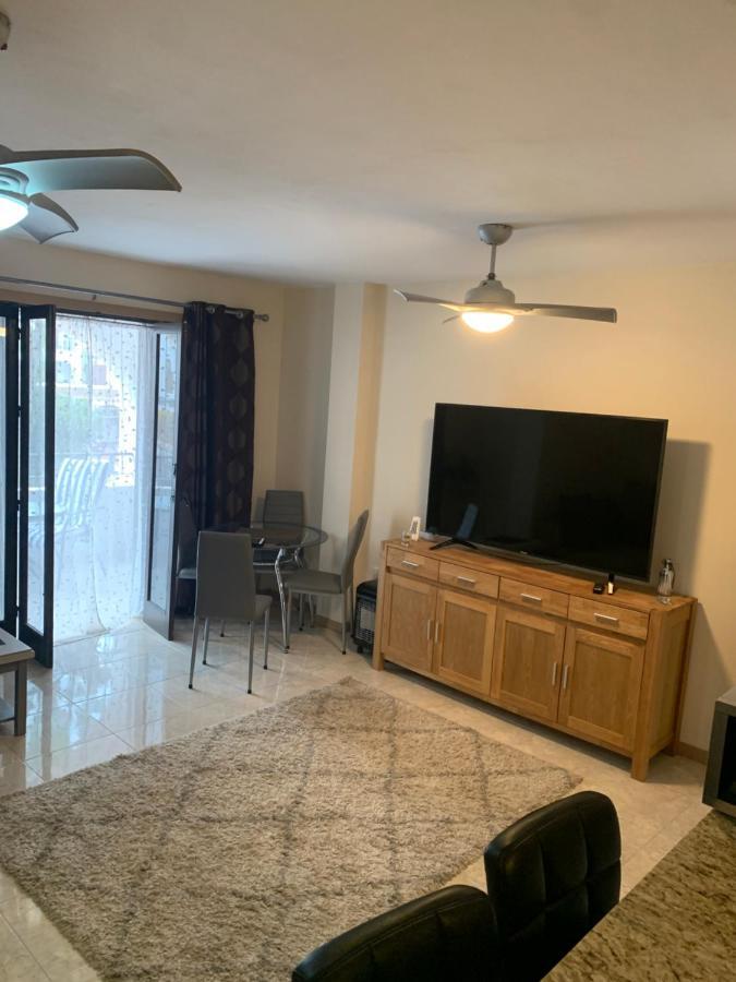 Apartment On The Plaza อาลิกันเต ภายนอก รูปภาพ